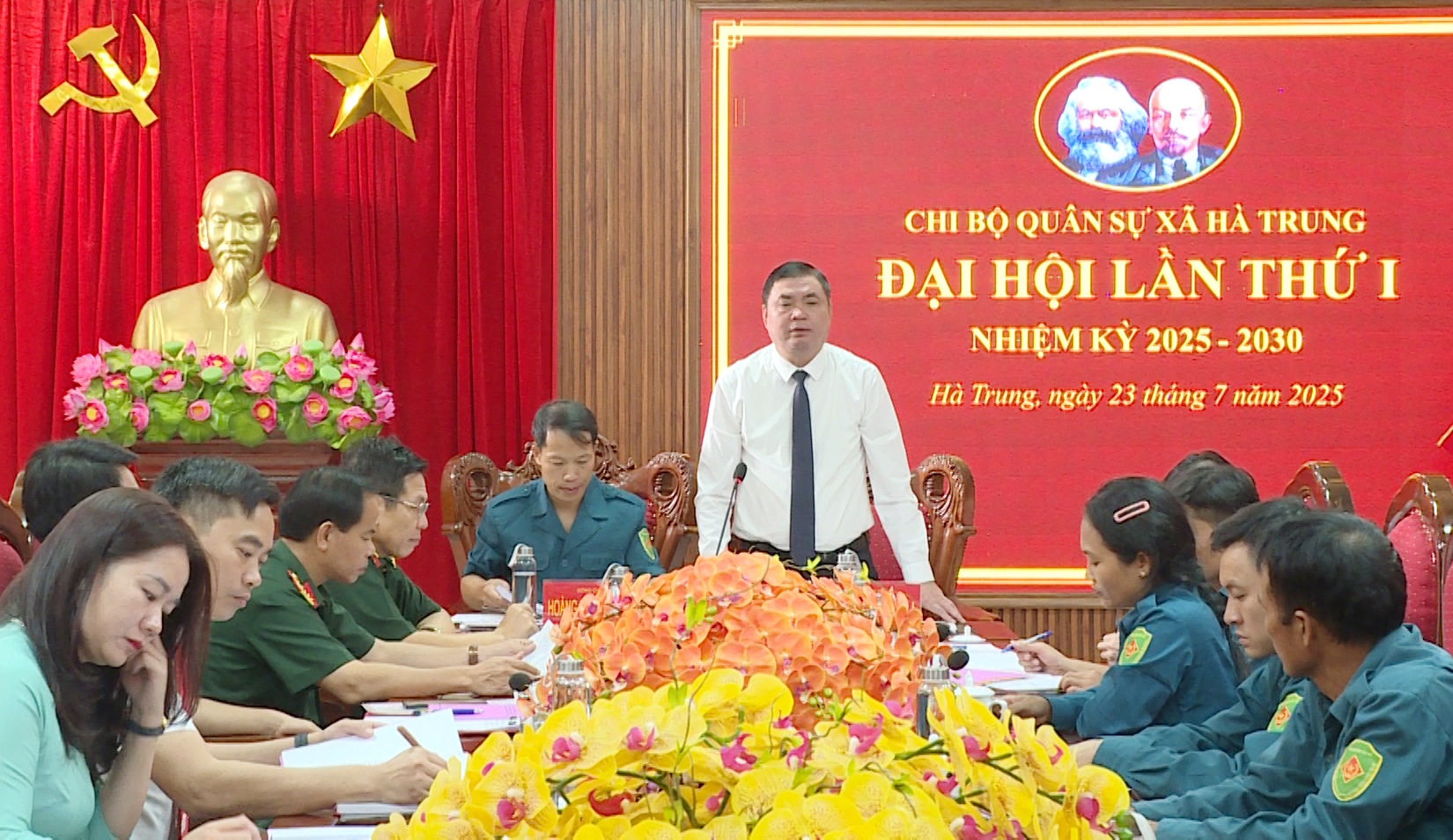 Anh-tin-bai